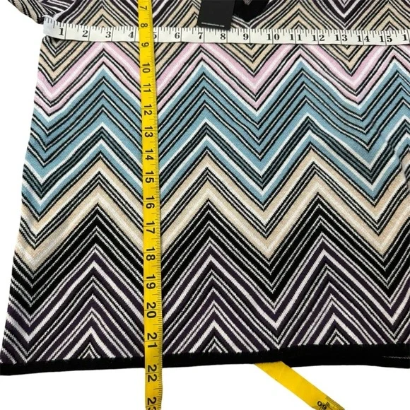 MINNIE ROSE Women's Chevron Cropped V Neck Pullover In Multi combo NEW